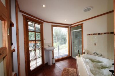Love Grove Guest House Devonport