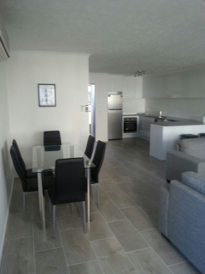 Broadbeach Travel Inn Apartments 