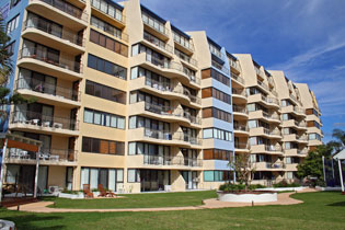 Best Western Broadbeach Travel Inn Apartments Gold Coast