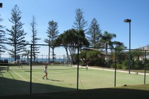 Burleigh Beach Tower - Holiday Apartments Gold Coast