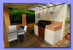 Coolamon Holiday Apartments Gold Coast