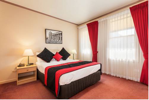 2 Bedroom Standard Queen And Twin - 1 Night Stay