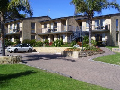 Airport Direct on Calendo Apartments Merimbula
