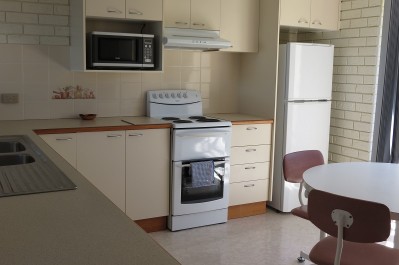 2 Bedroom Townhouse - Min 3 Nights