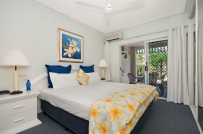 The Villas Palm Cove palm cove