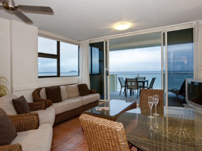 84 The Spit Holiday Apartments sunshine coast