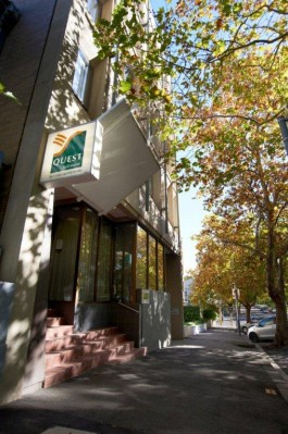 Quest Jolimont Serviced Apartments 